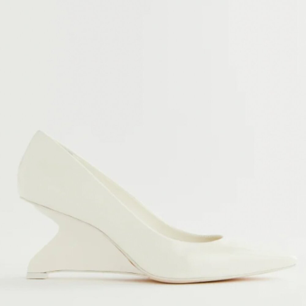 Reformation Willa Pump